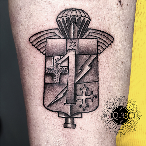 Q.33 TATTOO STUDIO