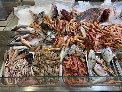 Pidatella Ristorante di Pesce con Pescheria