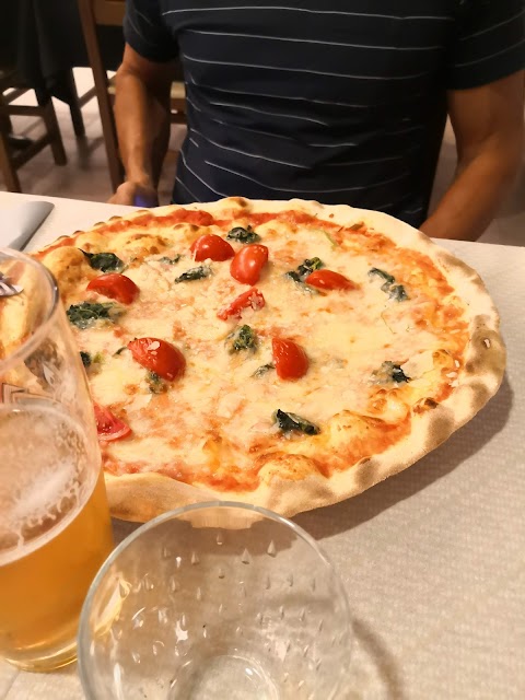 Albergo Ristorante Pizzeria La Madonnina