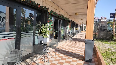 Kubó Lounge Restaurant Bari