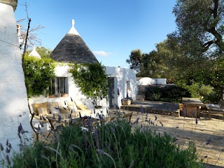 Trulli del gelso rosso di Masseria Paradiso