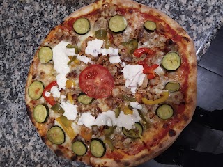 Maxi Pizzeria e Kebab