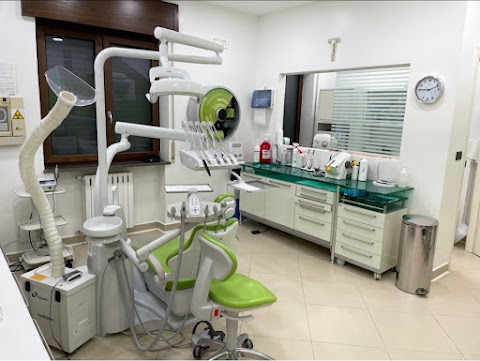 Studio Dentistico Sacco Dr. Roberto