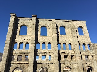 Guida Turistica di Aosta e Cogne