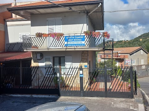 ''Mariolo house '' bb cesarò - affitta camere