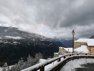 Scuola di Sci Punta Tzan