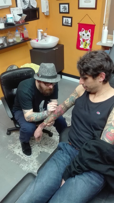 Tesla tattoo & shop