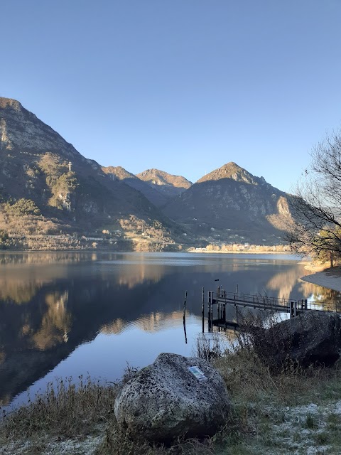 Case sul Lago d'Idro