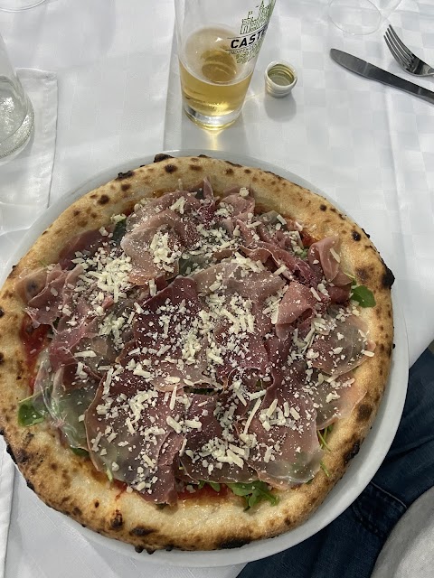 "Orizzonte"-ristorante, bar, pizzeria