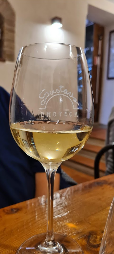 Gustavo Mescita Vini Enoteca