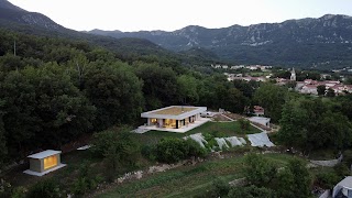 Konjicek - house above the valley