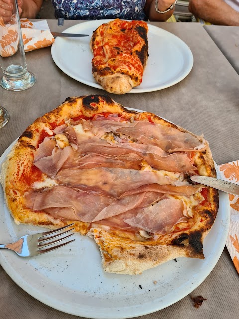 Ristorante Pizzeria La Roche