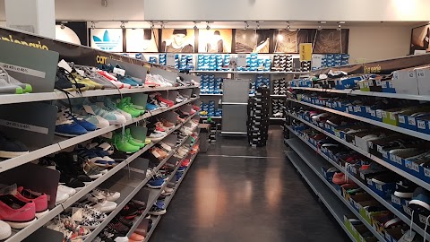 adidas Outlet Store Castel Guelfo di Bologna