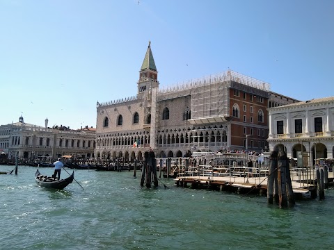 Guida turistica di Venezia e ville venete - Fiorella Pagotto