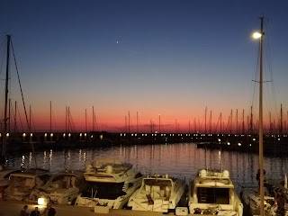 Circolo Nautico Riva Di Traiano