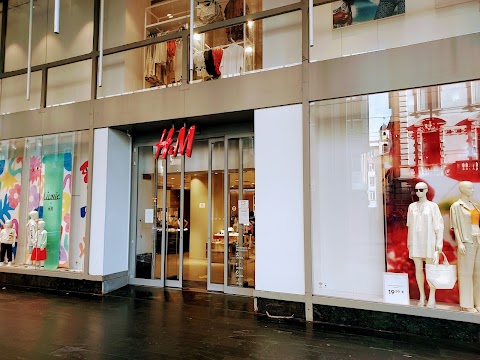 H&M