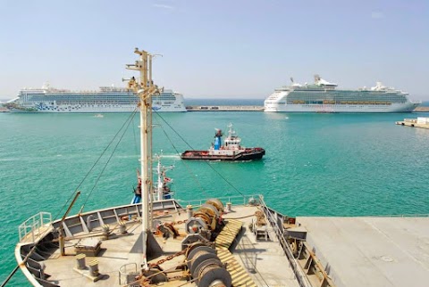 Traiana Srl - Terminal Portuale - Imbarchi, Sbarchi e Spedizioni