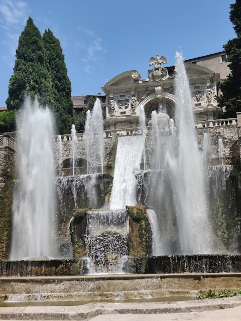 Fontana dell'Ovato (o di Tivoli)