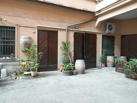 Cantina Morino - Vendita Vini Sfusi e Imbottigliati Genova - Wine Bar e Degustazioni