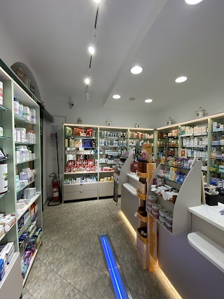 Farmacia Centrale - Pharmacy