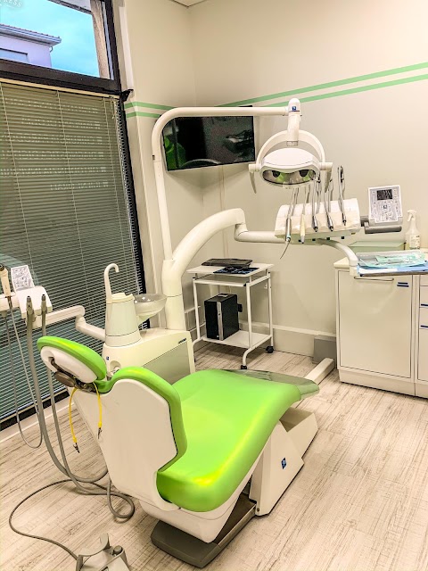 Studio Odontoiatrico Dr. Francesco Ferrari
