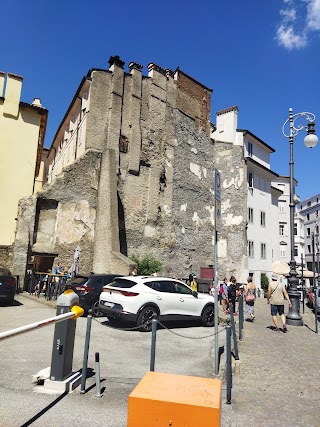 Via del Teatro Romano Parking