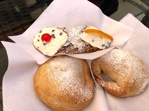 Il Vero Cannolo di Piana degli Albanesi