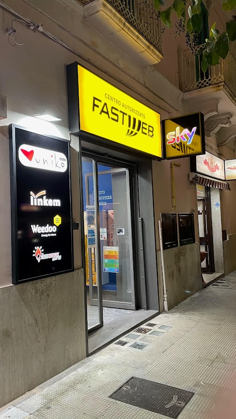 Uniko Store | Fastweb - Sky | Vendita e Riparazioni Cellulari - Cover Personalizzate - Accessori