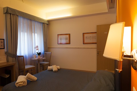 Fleming Suites Guest House