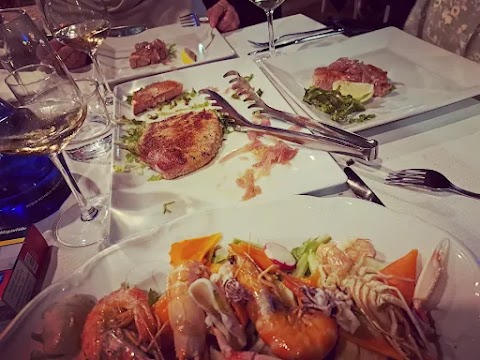 Ristorante La Baracchina sul Molo - Pesce Fresco Viareggio - Cruditè