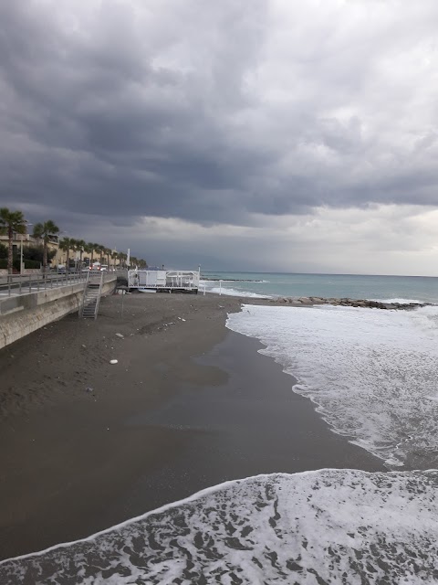 Casa Rosa sul mare