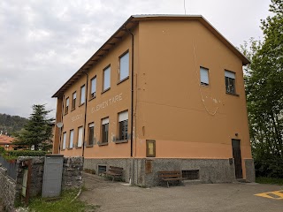 Scuola Elementare Di Pietracolora