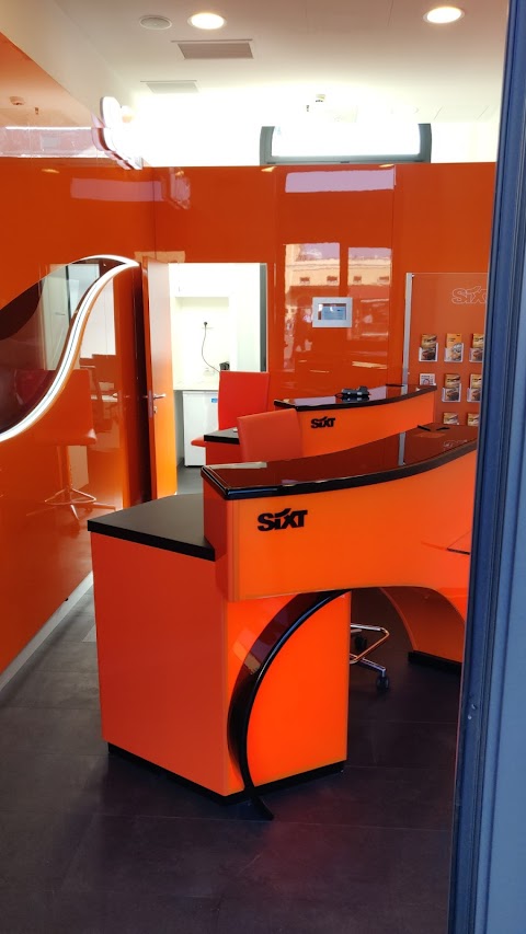 Sixt Noleggio Auto e Noleggio Furgoni Bologna Stazione Centrale