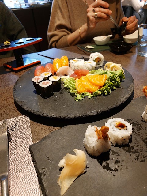 Také Sushi