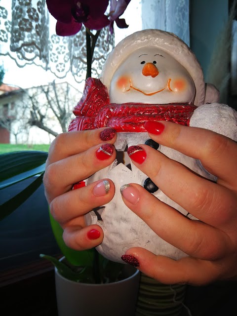 Hm´S Nails nega Rok in ličenje Marjana Dautović s.p.