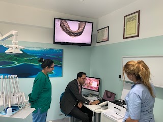 Studio Dentistico Dott. Davide Silingardi, Odontoiatra, Protesi, Ortodonzia, Implantologia