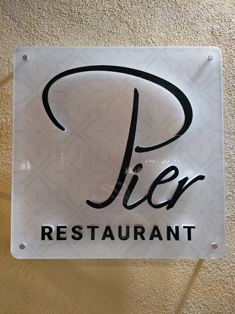 Pier Bar Restaurant