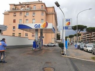 Q8 - Stazione di Servizio