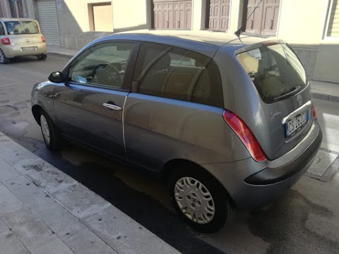 Noleggio auto noleggio minibus e servizio taxi Ostuni aeroporto Brindisi Pignatelli