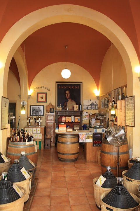 I' Vino a Scroscio - Enoteca, vendita vini, distillati e prodotti tipici