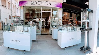 MYTHICA