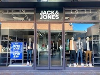 JACK & JONES