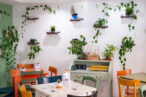 Urban garden caffe