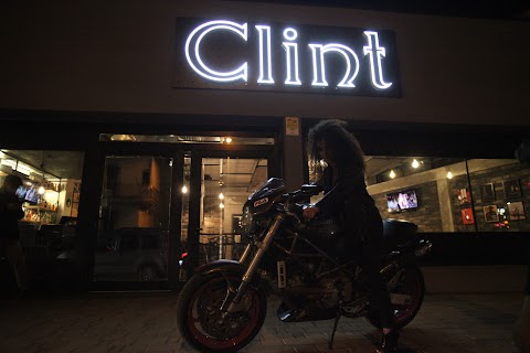 Clint Urban Kitchen