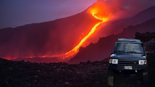 Etna Tour Excursion , Escursioni sull'Etna in jeep 4x4 e trekking da Catania - Giardini Naxos - Zafferana Etnea - Acireale - Siracusa - Taormina - Palermo - Messina