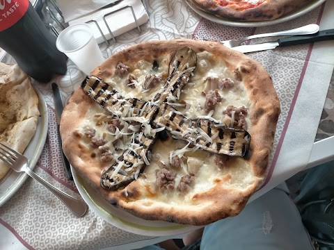 Pizzeria Franco Izzo Sas