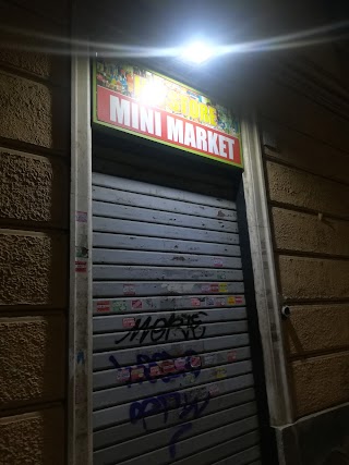 Mini Super Market Prodotti Nazionali E Internazionali