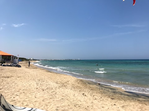 scuola kitesurf Puglia corsi e lezioni a Bari Taranto Brindisi