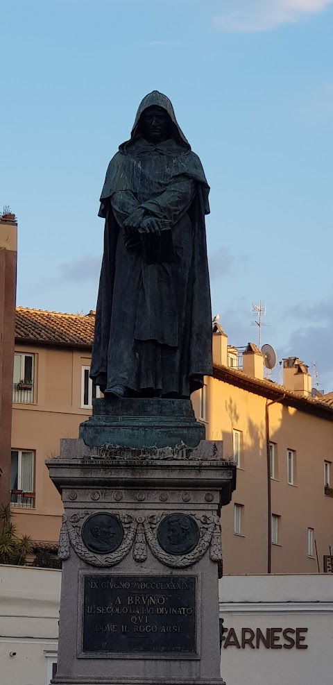 Fontana di Piazza Farnese