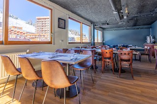 holala · Plagne Centre | Restaurant · Bar · Terrasse